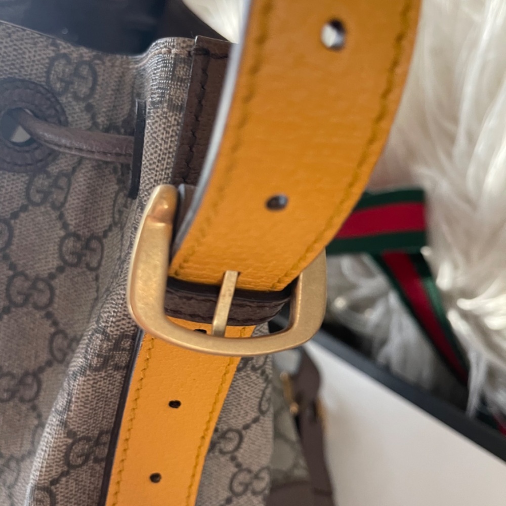 Gucci bagpack GG supreme - Picture 3 of 13